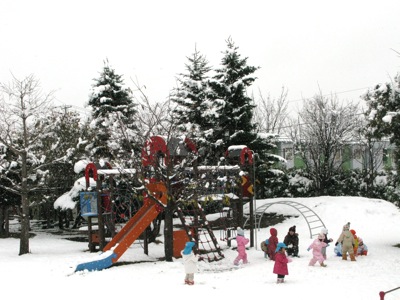 雪の園庭